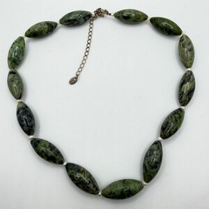 16" Vintage GSJ nephrite jade, pearl and sterling silver clasp necklace!